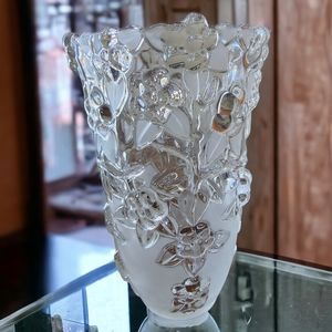 Gorgeous Mikasa Vase